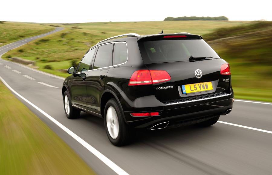  Volkswagen Touareg V6 TDi 2010 года  (UK) (фото 11 из 35)